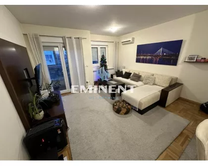 Rade Končara | 4zida.rs