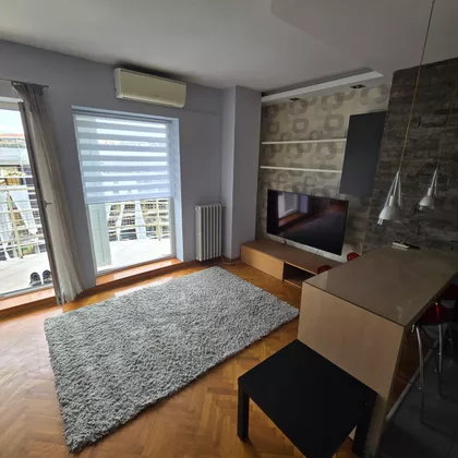 Radnička 30 | 4zida.rs