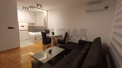 Generala Černjajeva | 4zida.rs