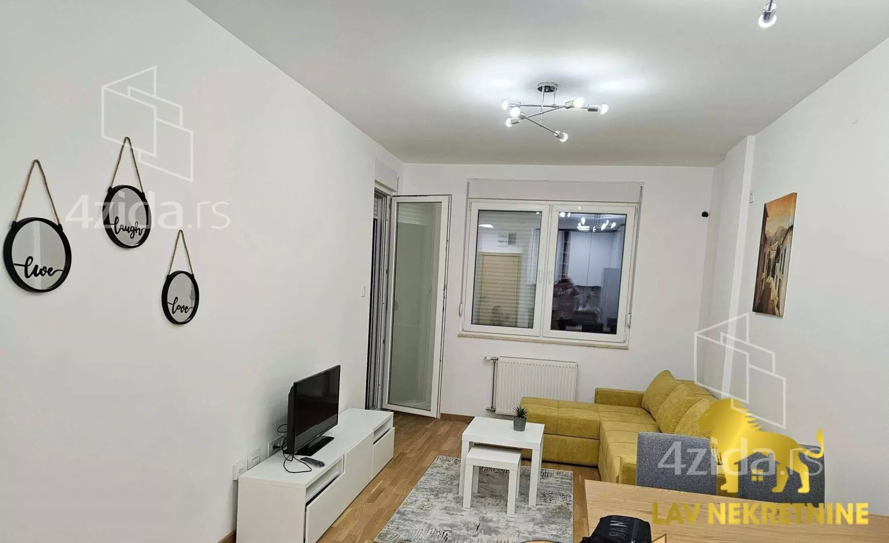 Dvoiposoban stan | 4zida