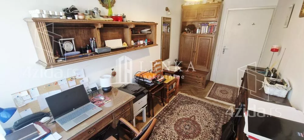 Četvoroiposoban stan | 4zida