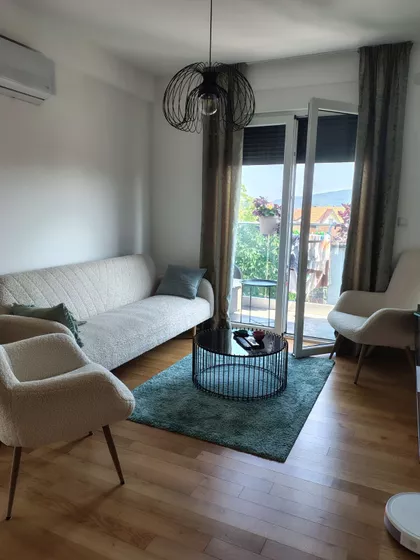 Nemanjina 24 | 4zida.rs