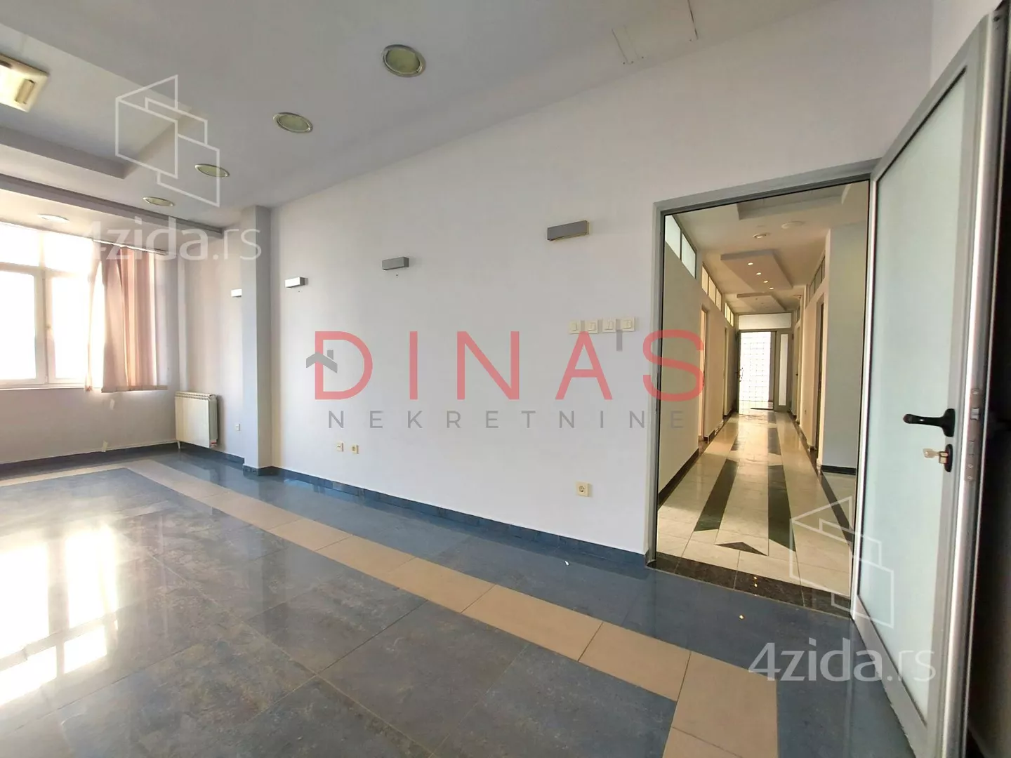 Poslovni prostor | 4zida