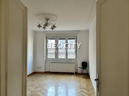 Trg Nikole Pašića | 4zida.rs