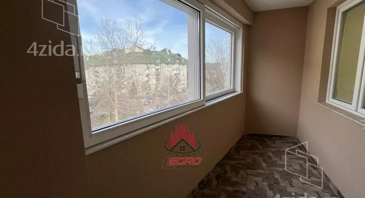 Petoiposoban stan | 4zida