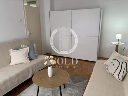 Šekspirova | 4zida.rs