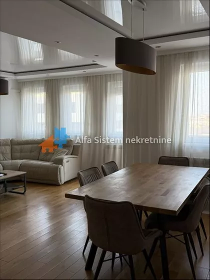 Stepa Stepanović | 4zida.rs