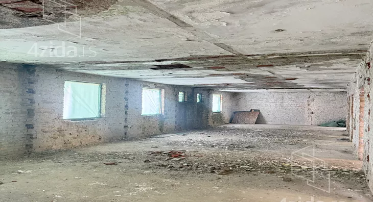 Poslovna zgrada | 4zida