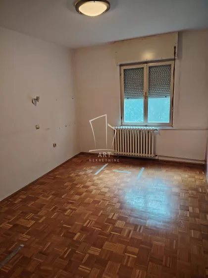Vladimira Tomanovića | 4zida.rs