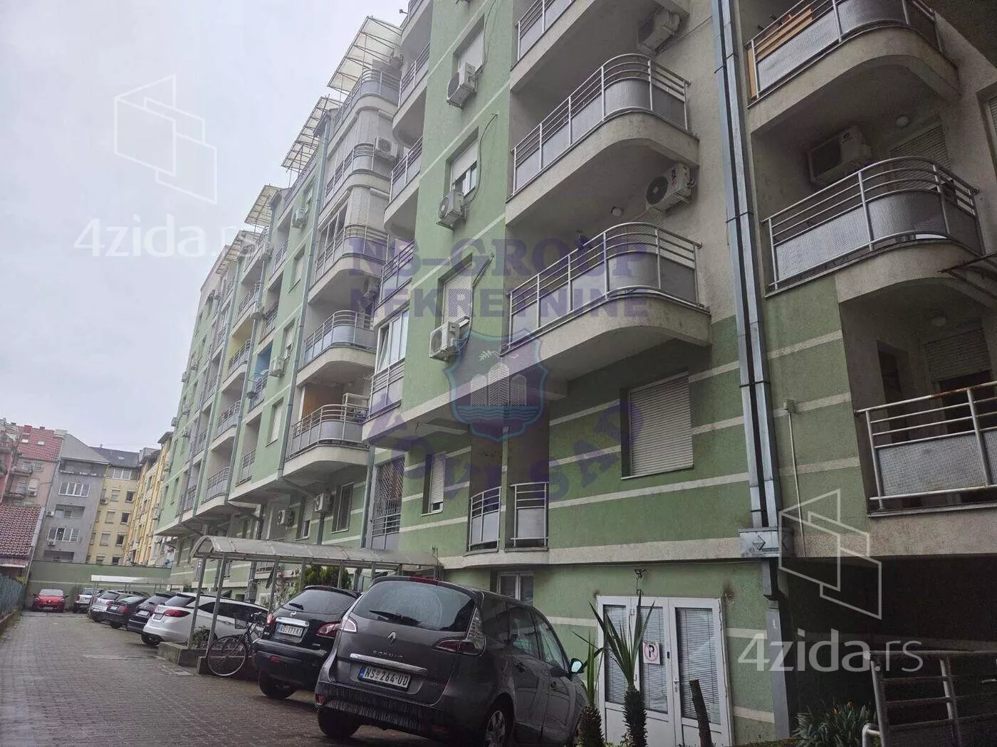 Petosoban stan | 4zida