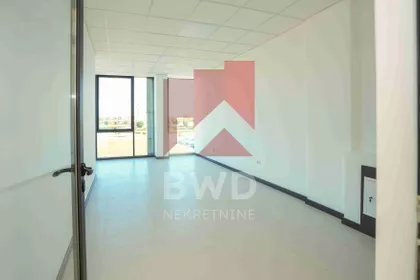 Heroja Sa Košara | 4zida.rs