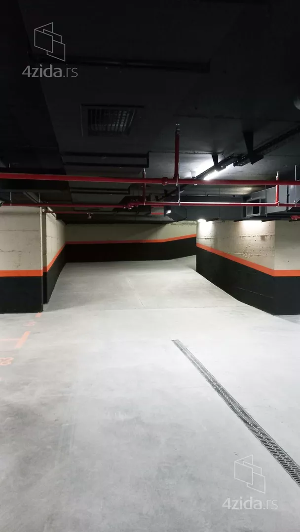 Parking | 4zida