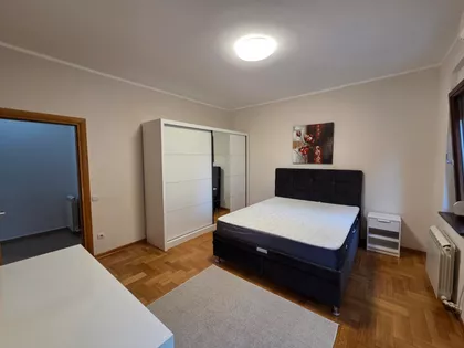 Miklošićeva | 4zida.rs