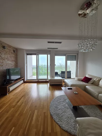 Vojvode Putnika | 4zida.rs