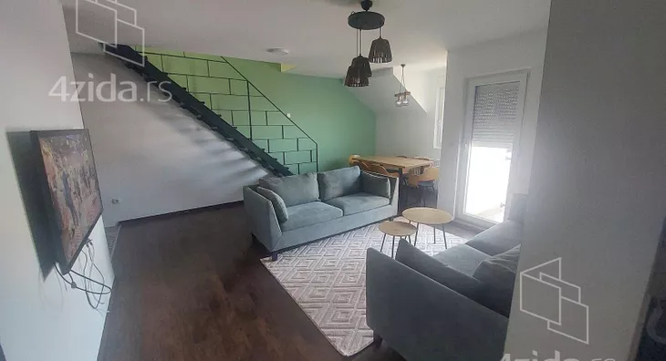 Četvoroiposoban stan | 4zida