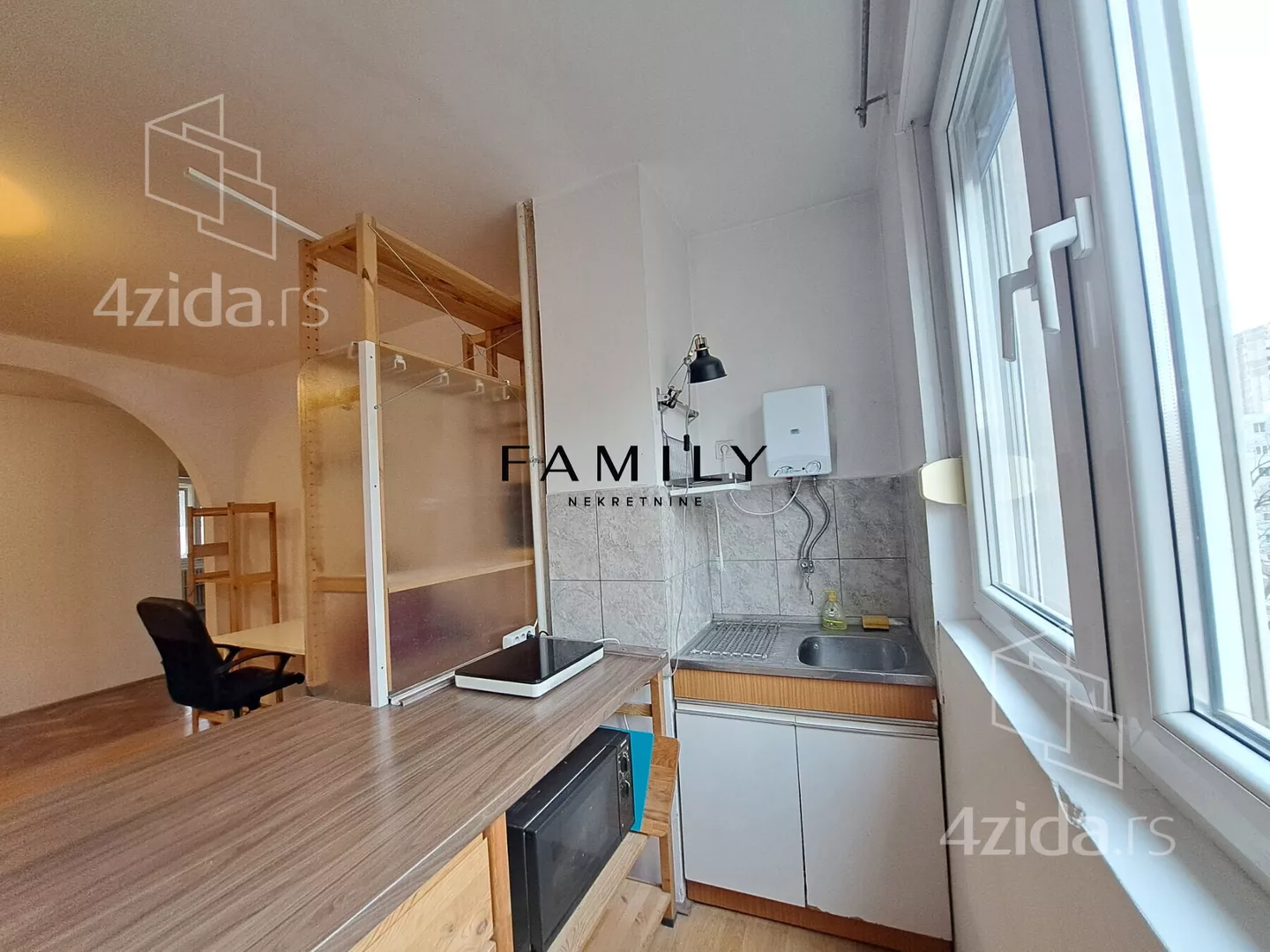 Dvoiposoban stan | 4zida