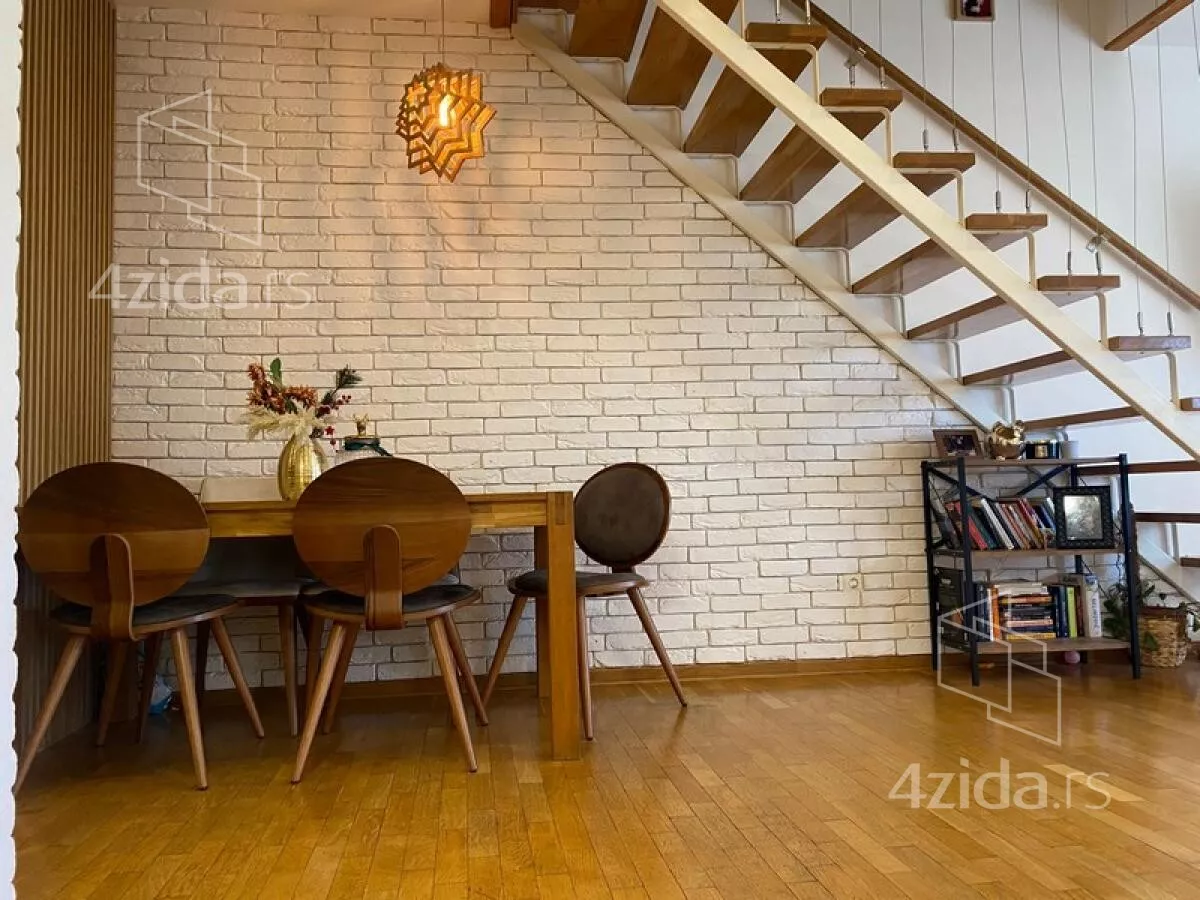 Troiposoban stan | 4zida