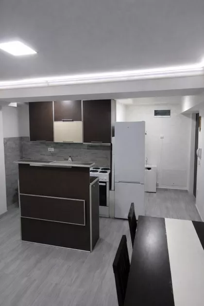 Sazonova 48 | 4zida.rs