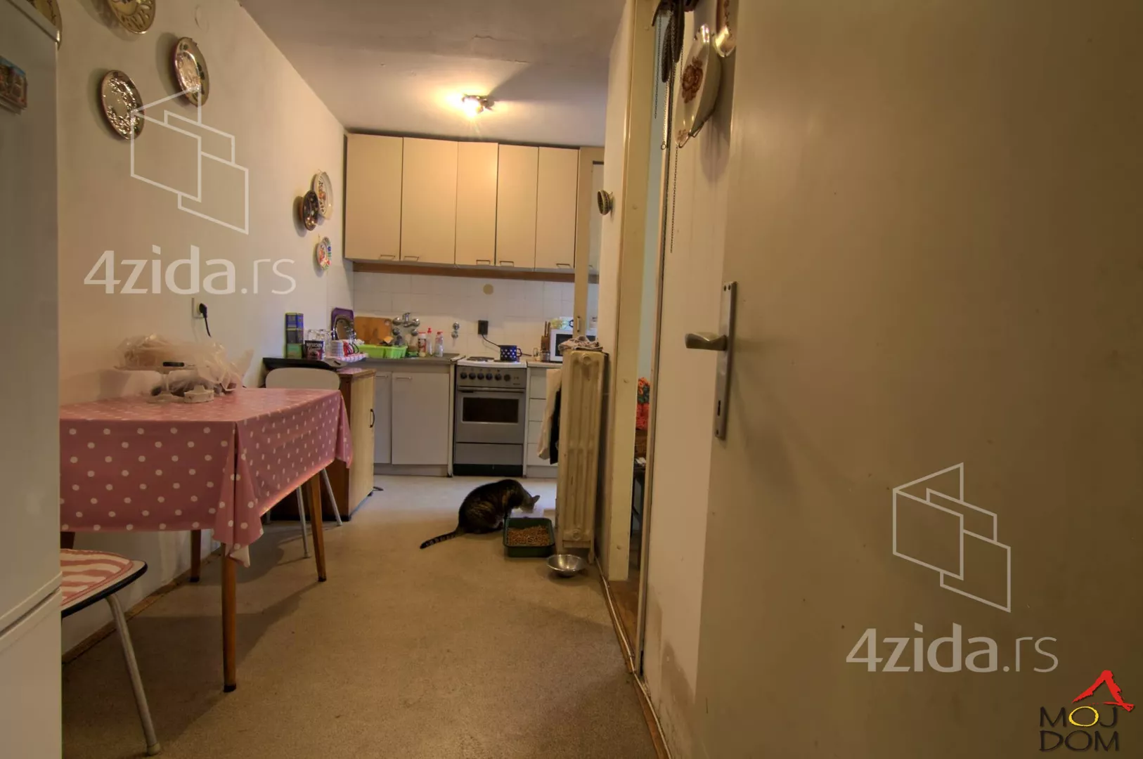 Troiposoban stan | 4zida