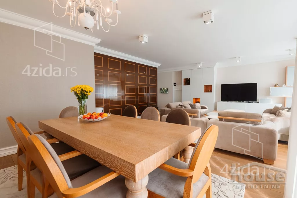 Šestosoban stan | 4zida