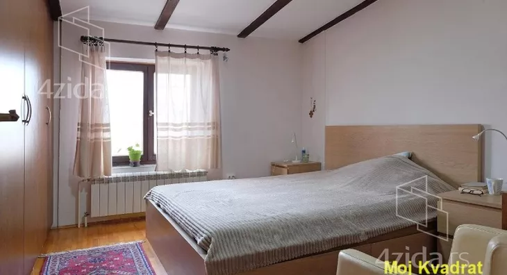 Šestosoban stan | 4zida