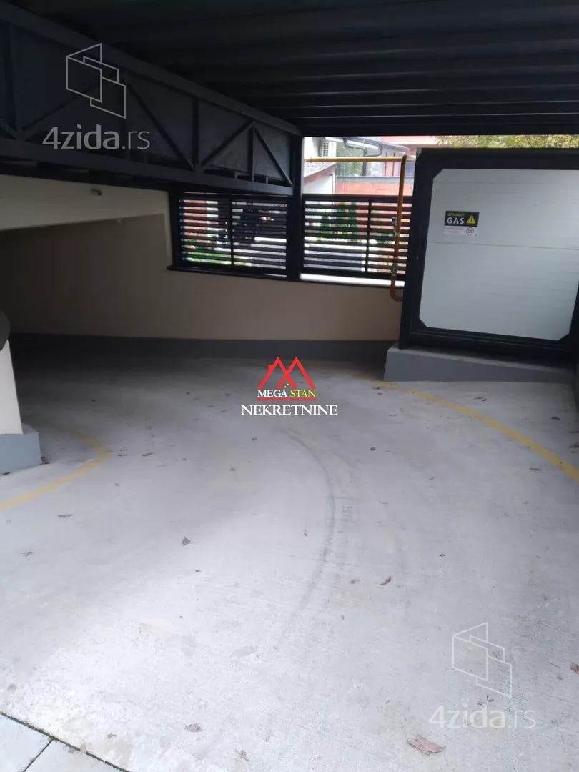 Parking | 4zida