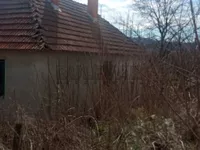 Gradske lokacije, Batočina | 4zida.rs