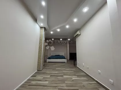 Višnjićeva | 4zida.rs