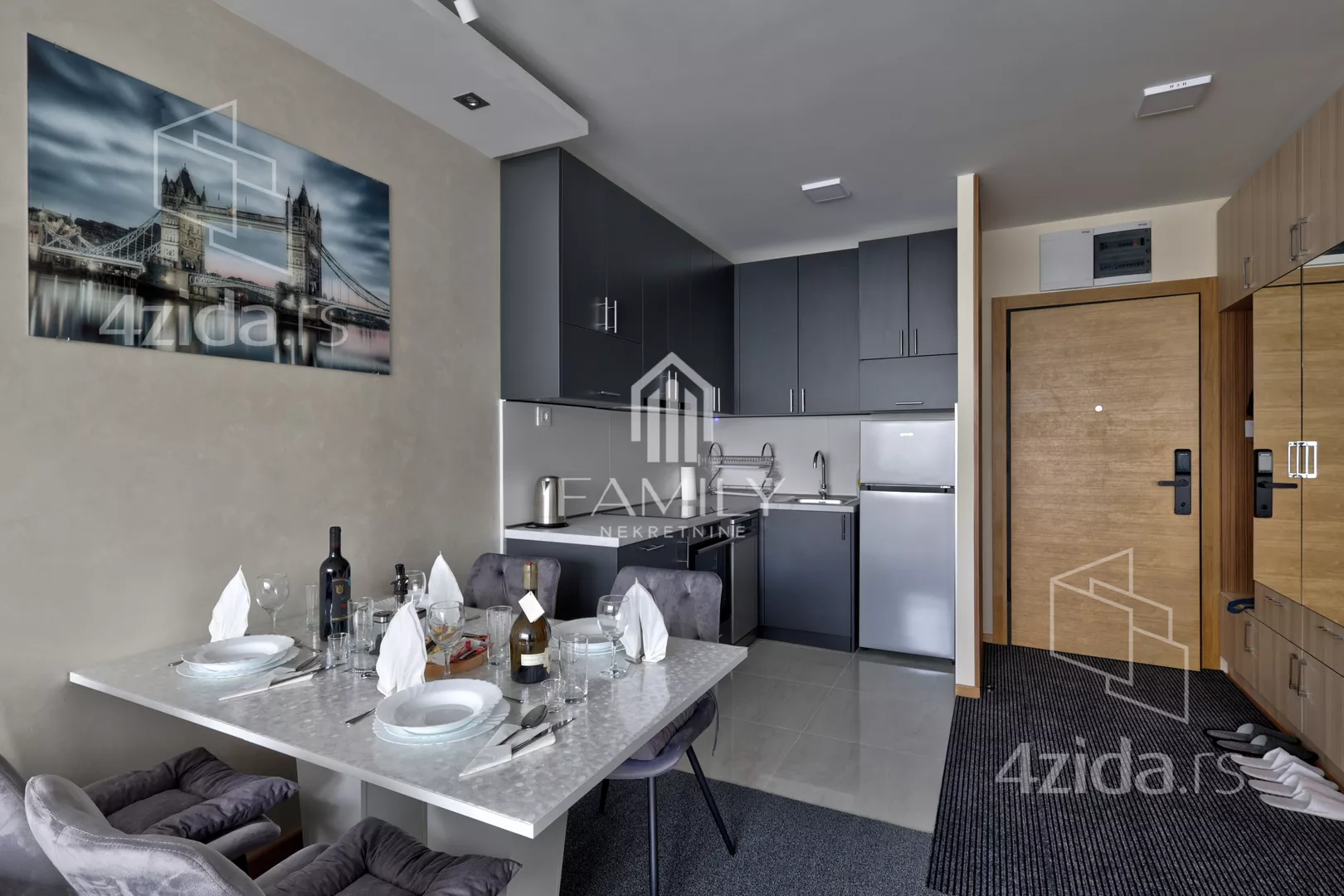 Jednoiposoban stan | 4zida