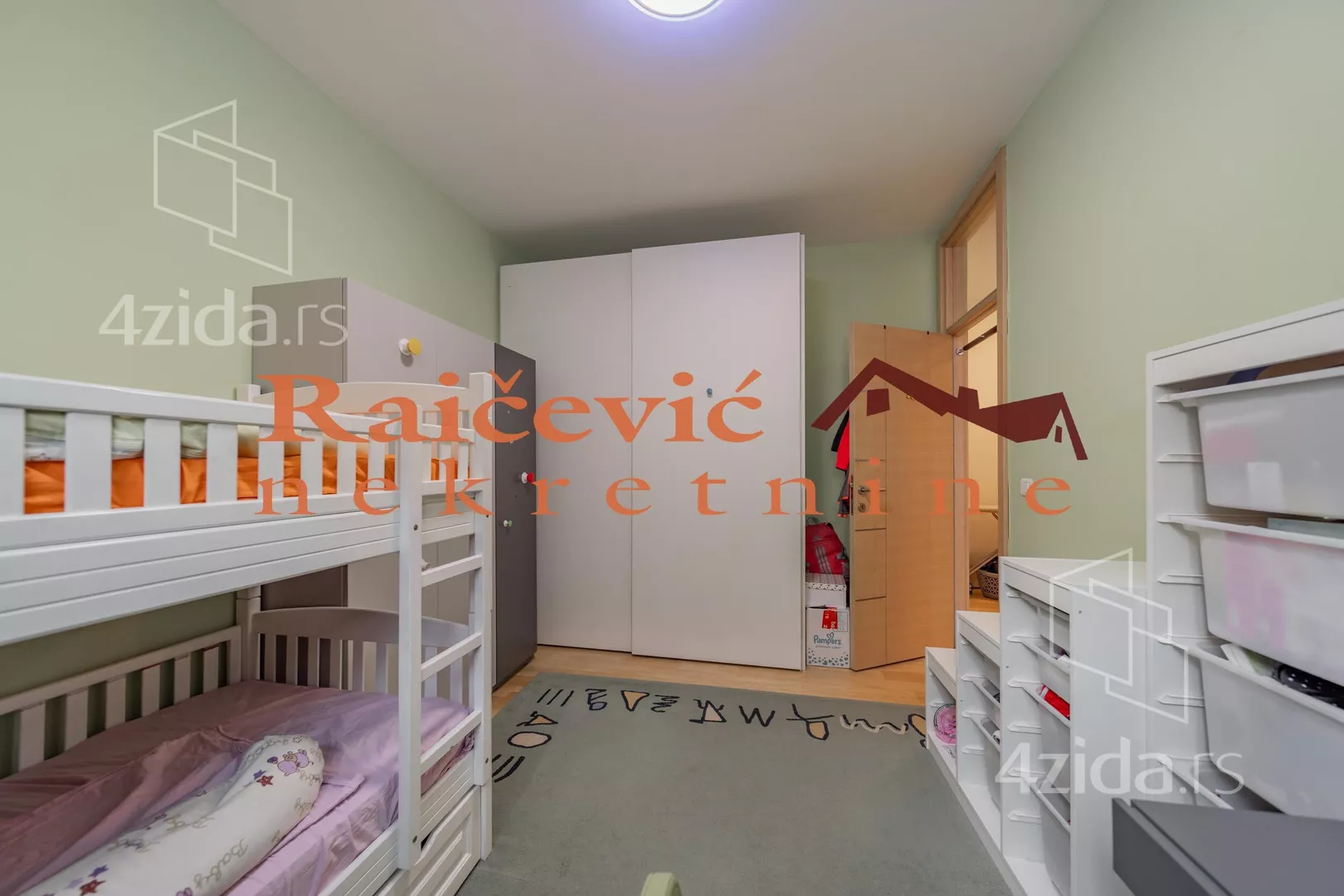 Četvorosoban stan | 4zida