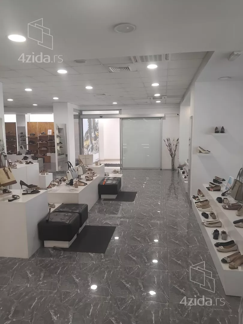 Lokal | 4zida