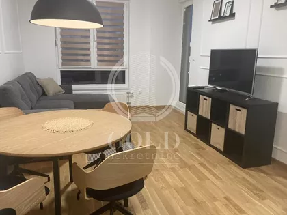 Aranj Janoša | 4zida.rs