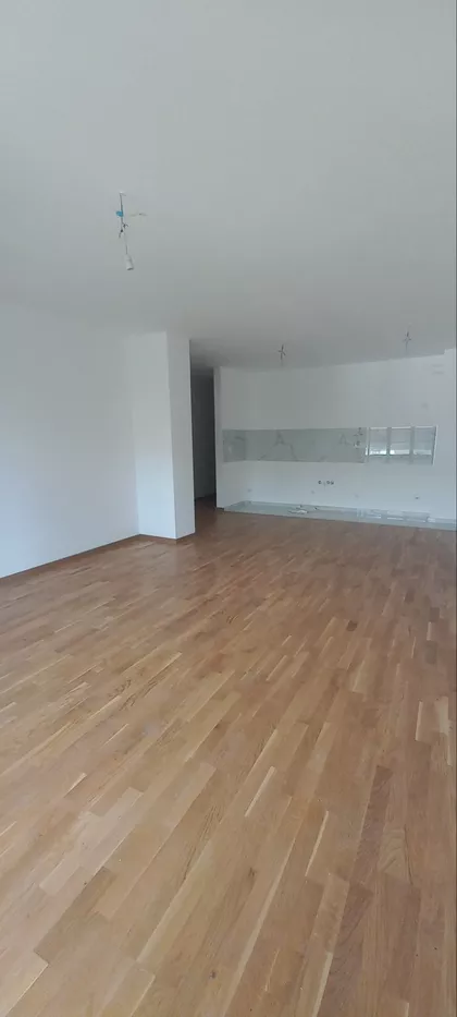 Trg Mučenika | 4zida.rs