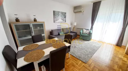 Vukov Spomenik | 4zida.rs