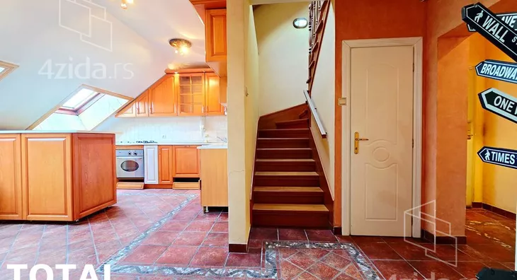 Petosoban stan | 4zida