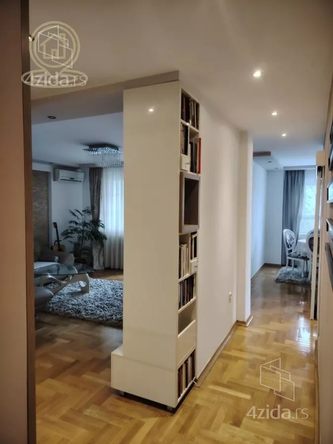 Troiposoban stan | 4zida