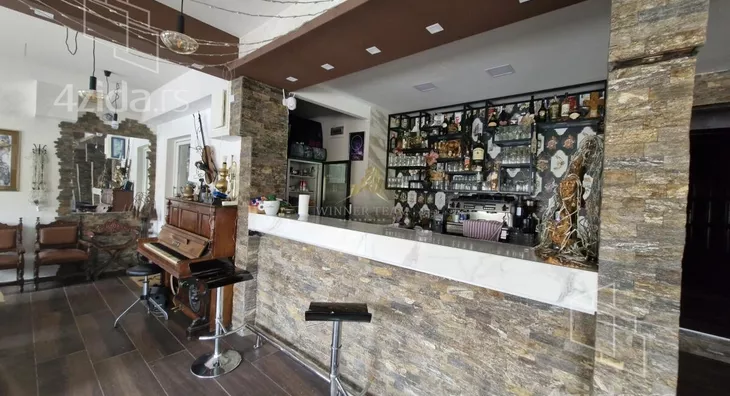 Ugostiteljski objekat | 4zida