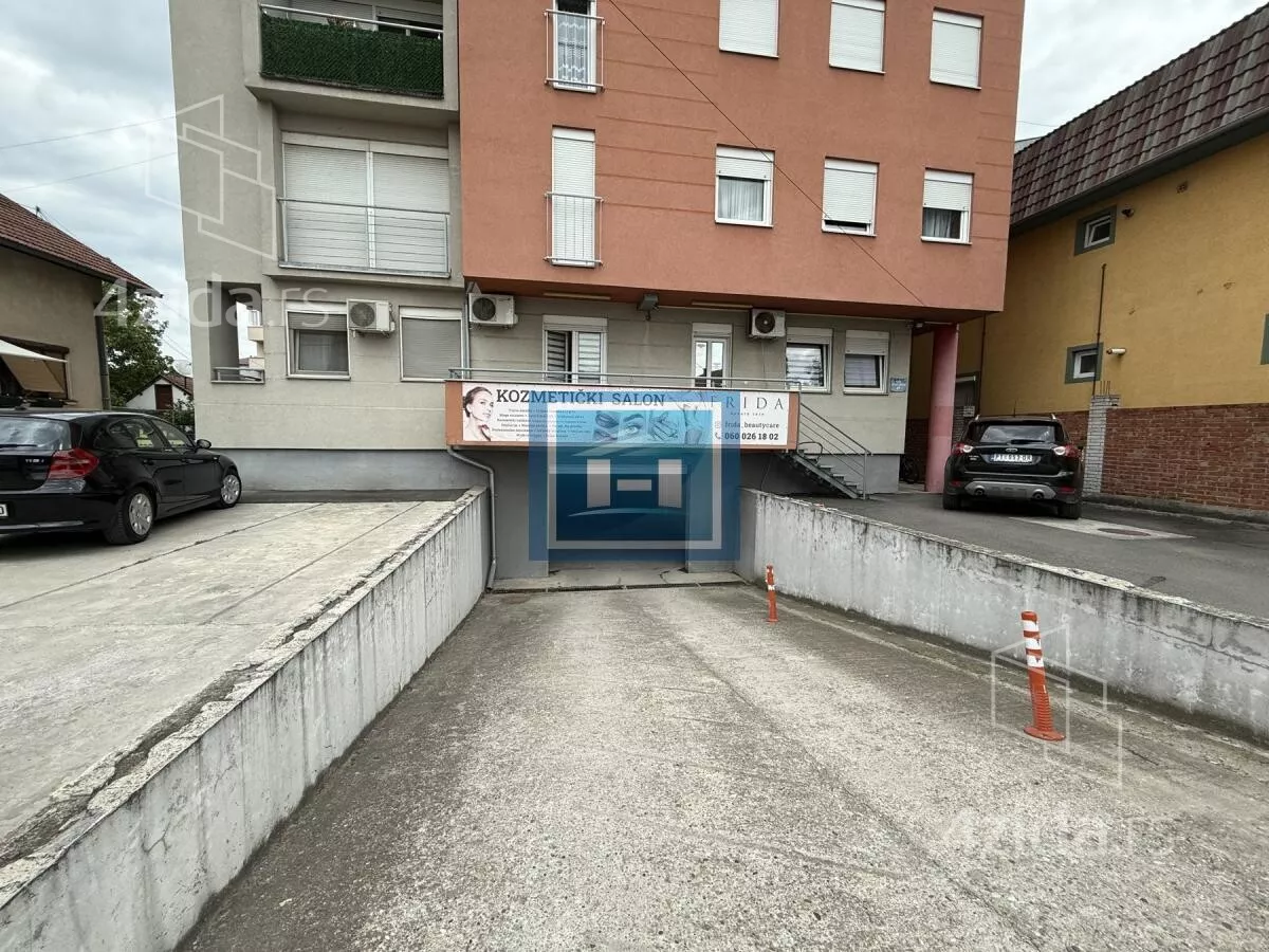 Garaža | 4zida