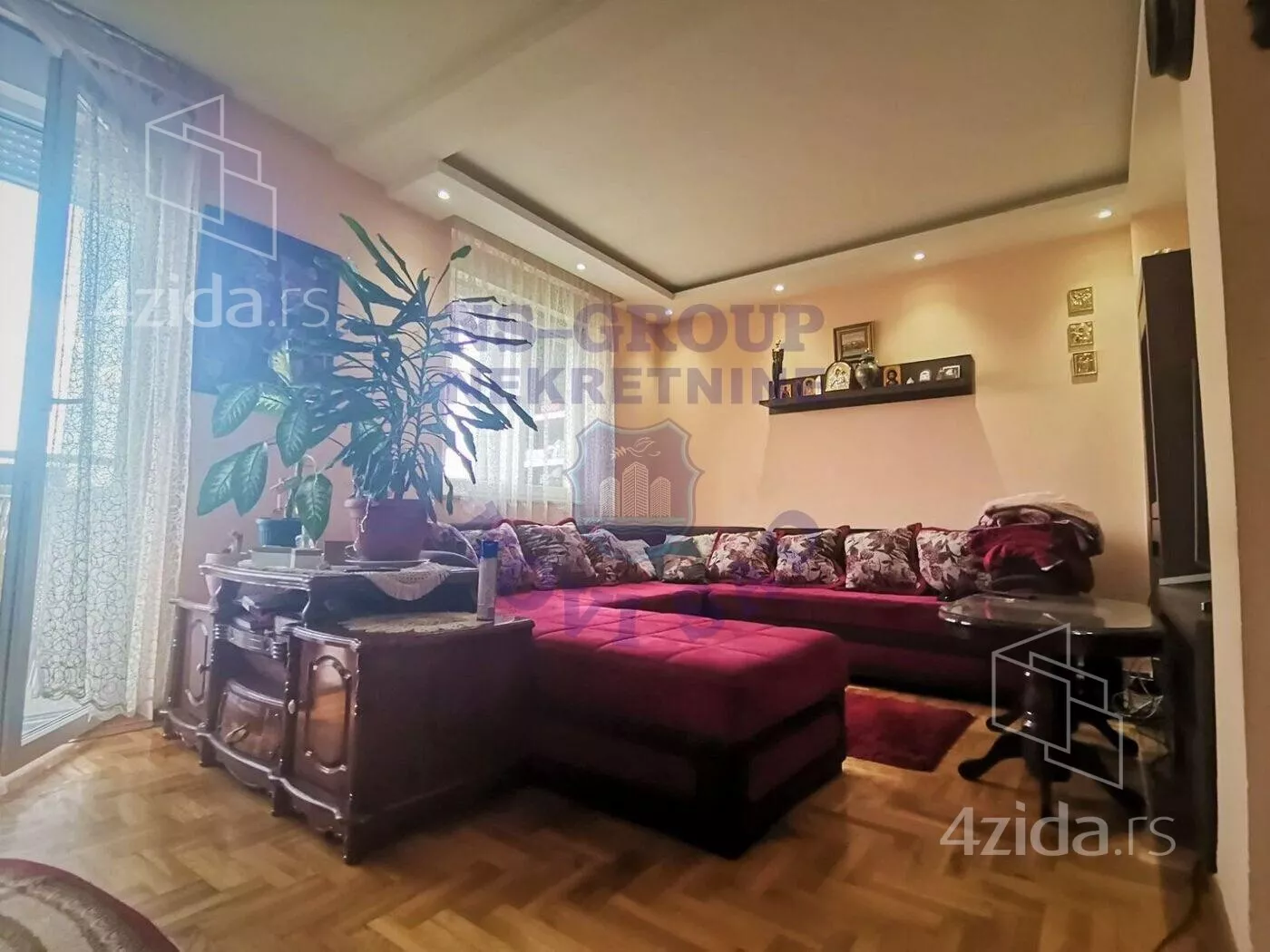 Troiposoban stan | 4zida