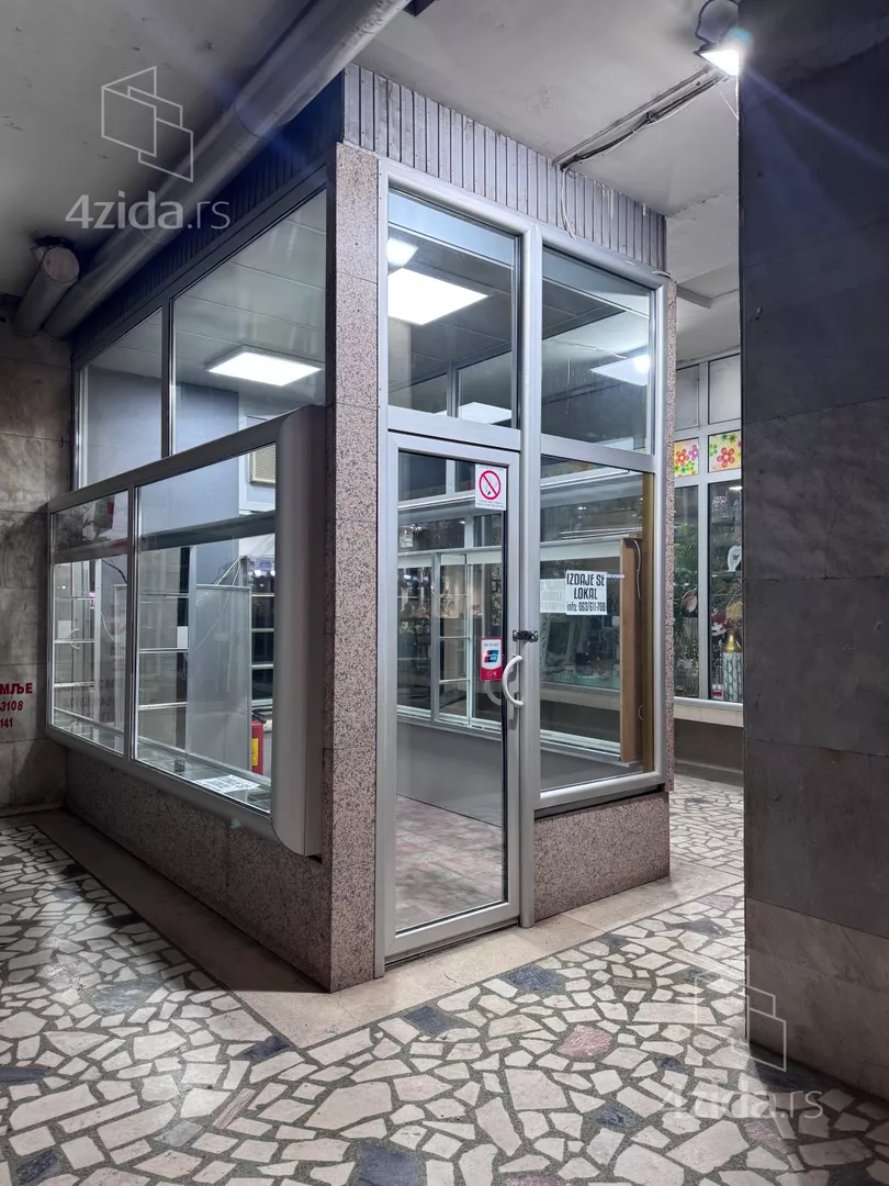 Lokal | 4zida