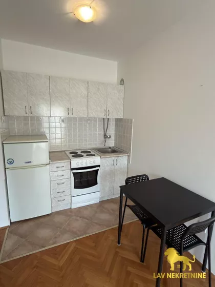 GOGOLJEVA | 4zida.rs