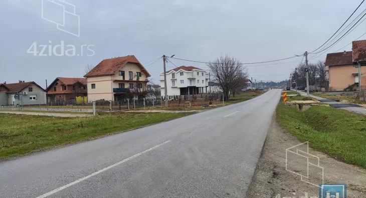 Plac | 4zida