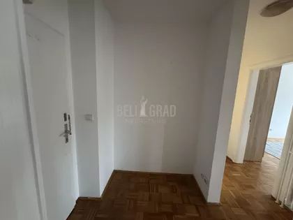 Vojvođanska | 4zida.rs