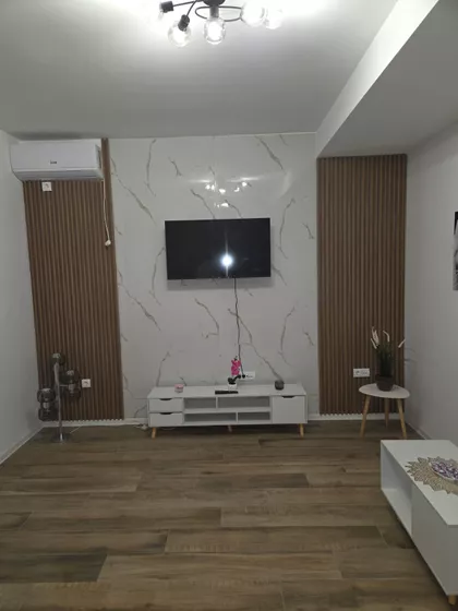 Lovćenska | 4zida.rs