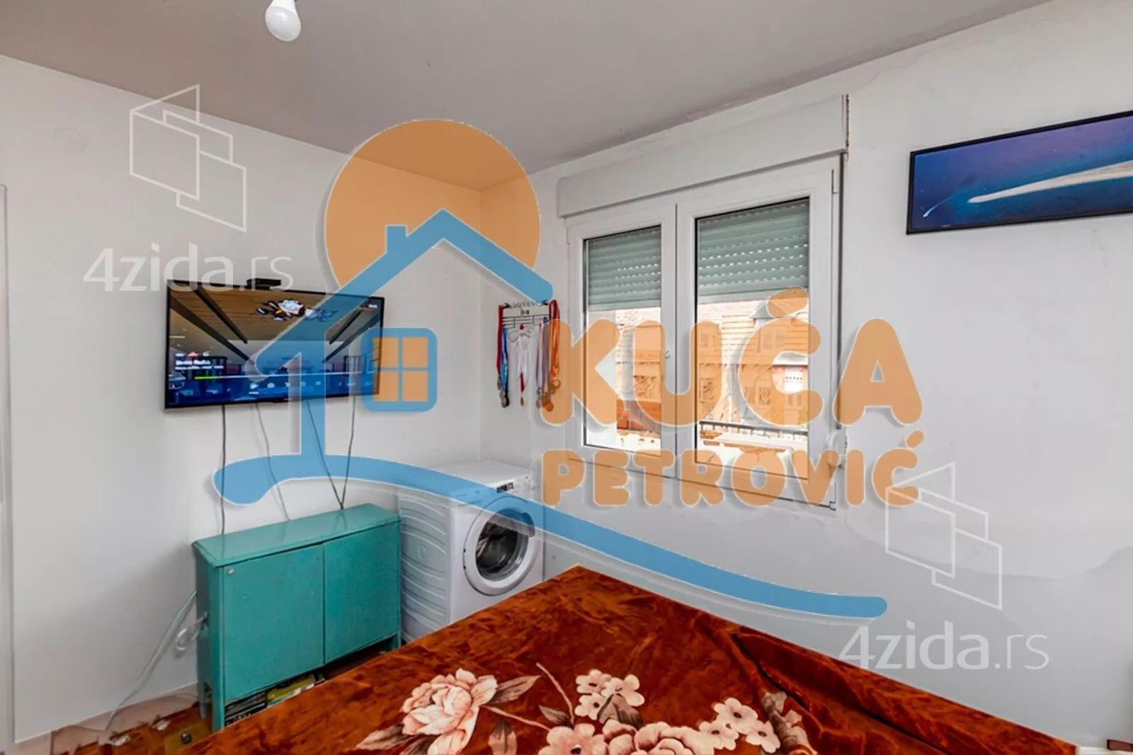 Dvoiposoban stan | 4zida