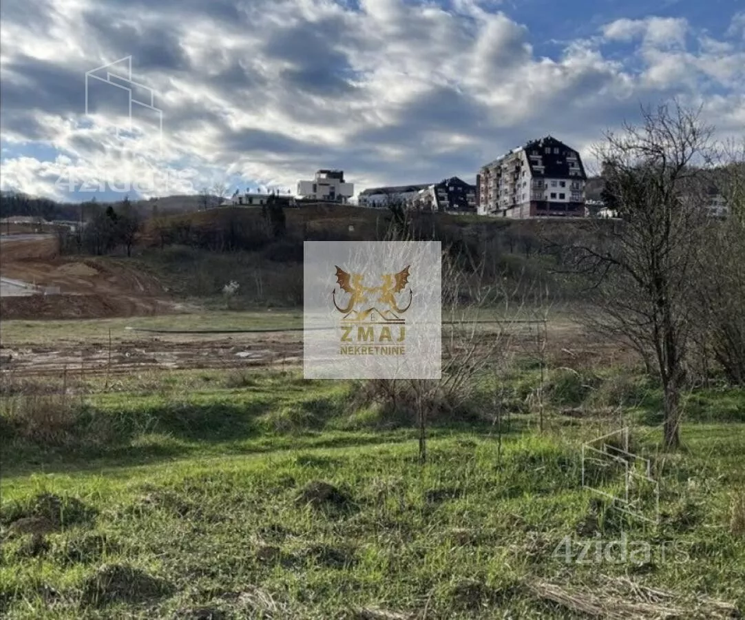 Plac | 4zida