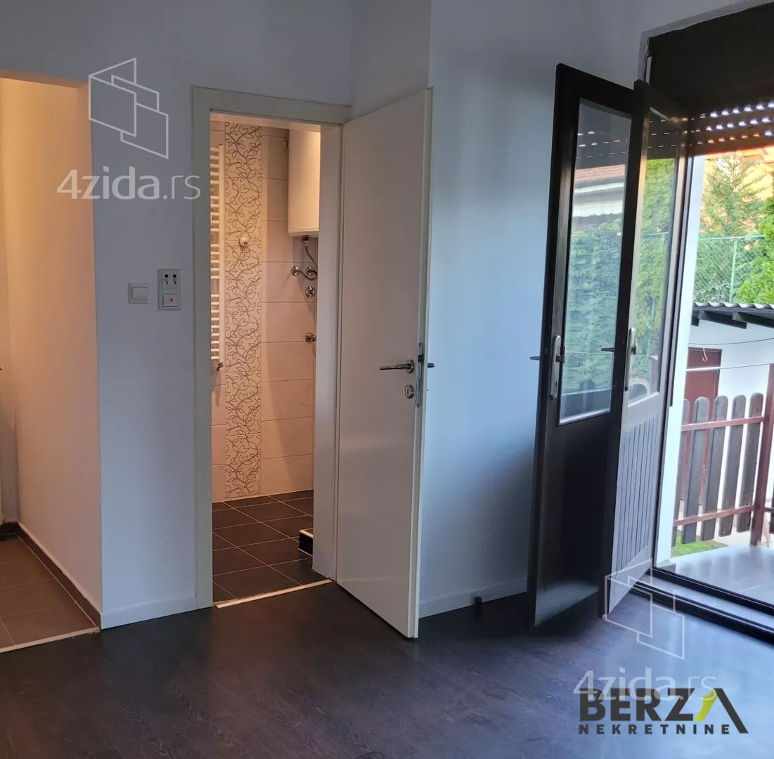 Garsonjera | 4zida