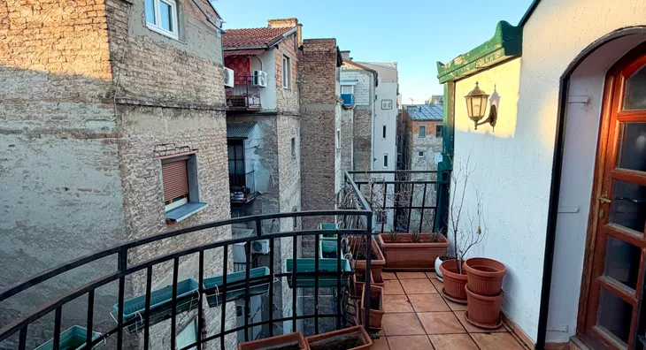 Petoiposoban stan | 4zida