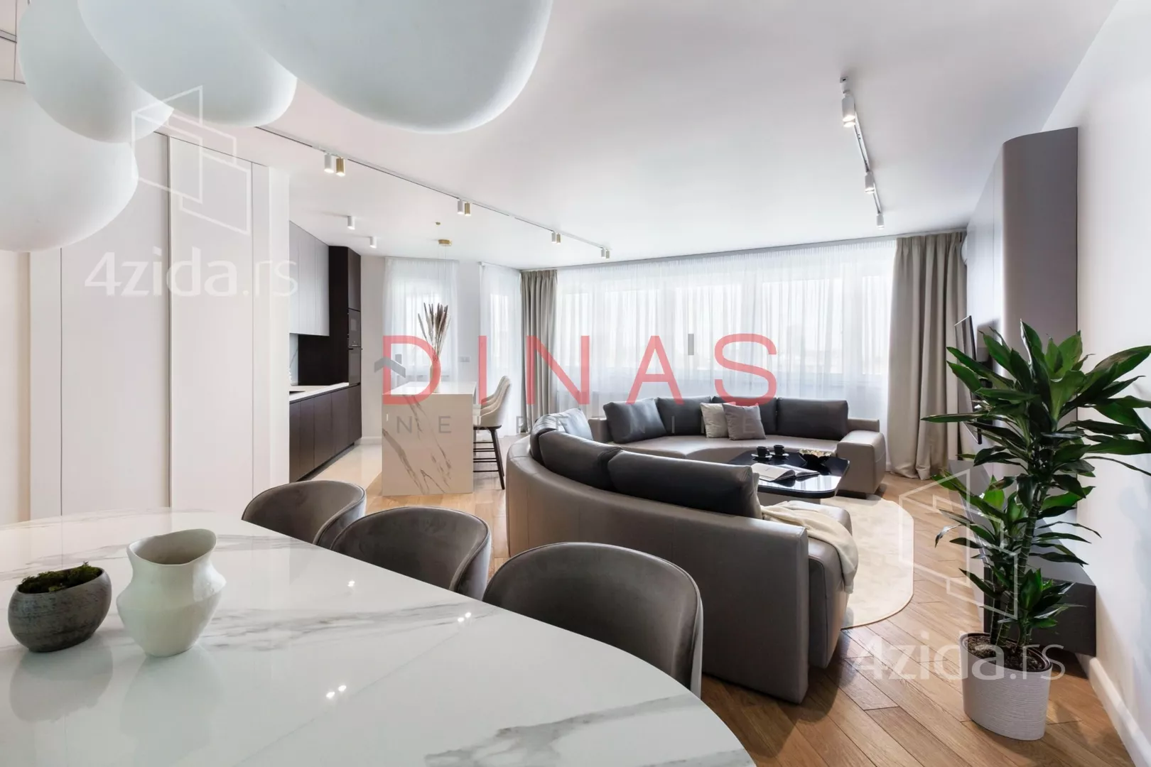 Četvorosoban stan | 4zida