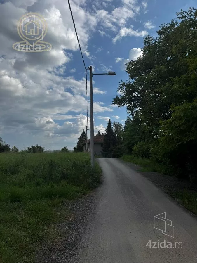 Plac | 4zida